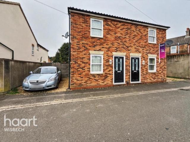 2 bedroom semi detached house for sale