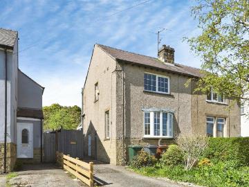 2 bedroom semi detached house for sale