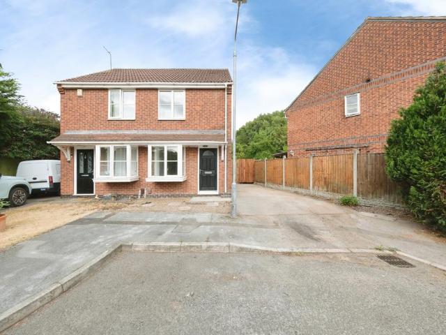 2 bedroom semi detached house for sale