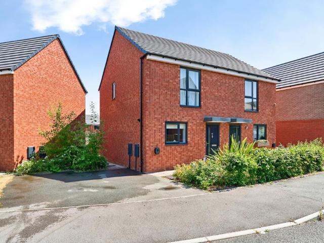 2 bedroom semi detached house for sale