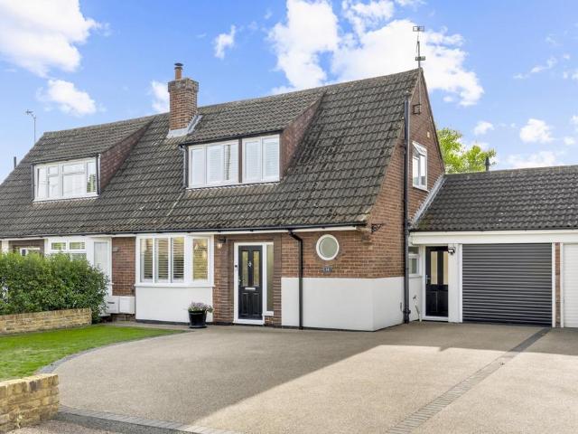 2 bedroom semi detached house for sale