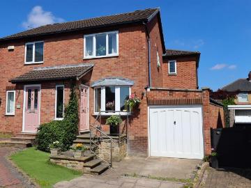 2 bedroom semi detached house for sale