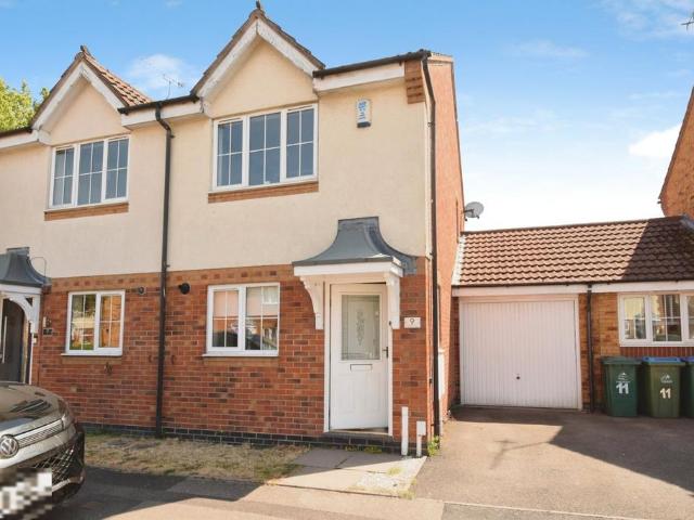 2 bedroom semi detached house for sale