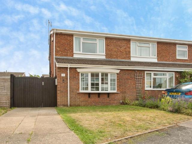 2 bedroom semi detached house for sale