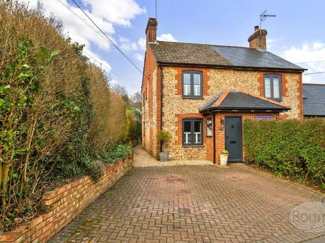 2 bedroom semi detached house for sale
