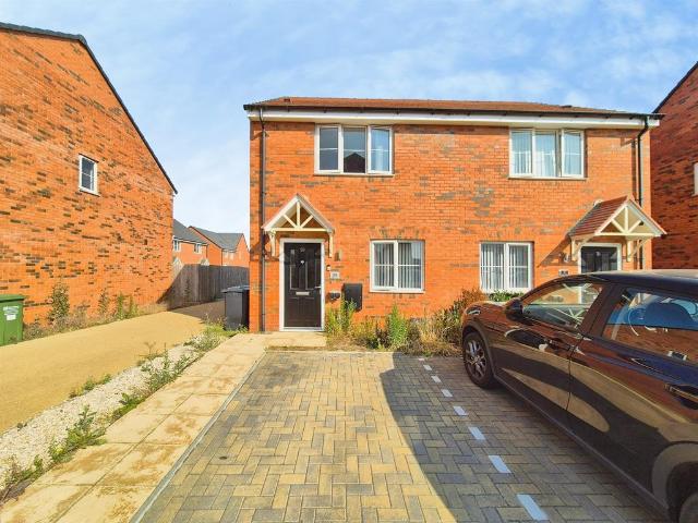 2 bedroom semi detached house for sale