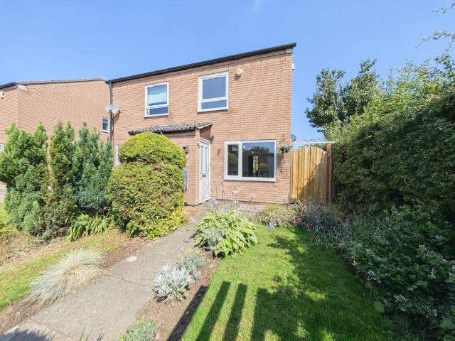 2 bedroom semi detached house for sale