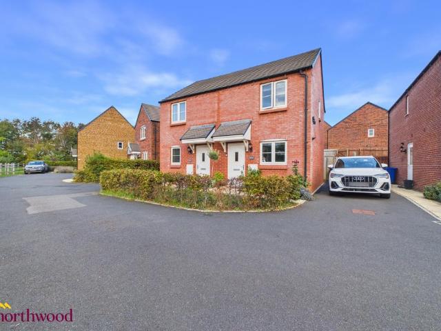 2 bedroom semi detached house for sale