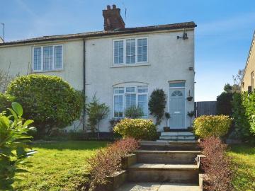 2 bedroom semi detached house for sale