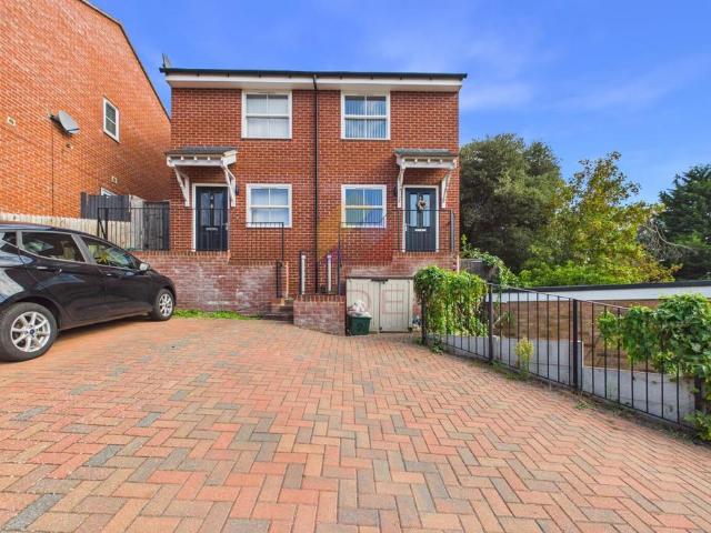 2 bedroom semi detached house for sale