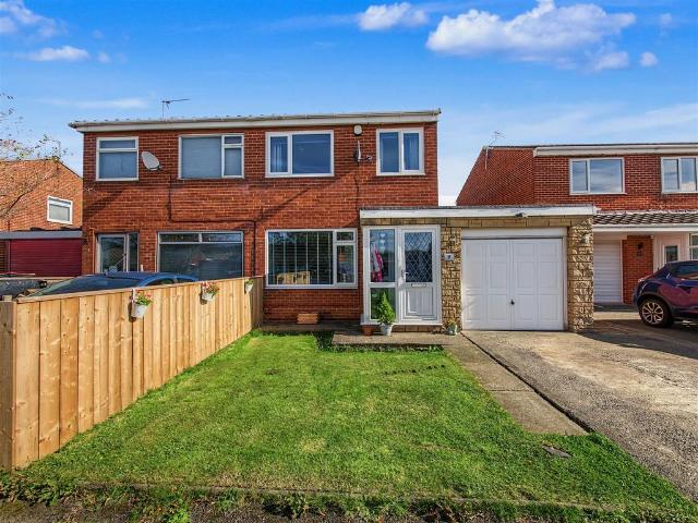 2 bedroom semi detached house for sale