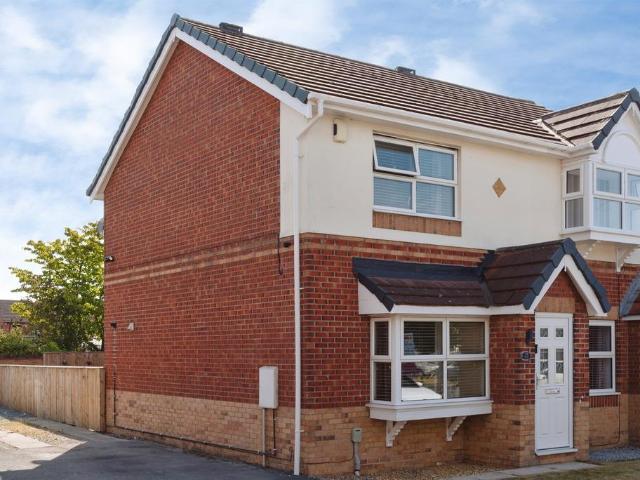 2 bedroom semi detached house for sale