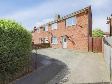 2 bedroom semi detached house for sale