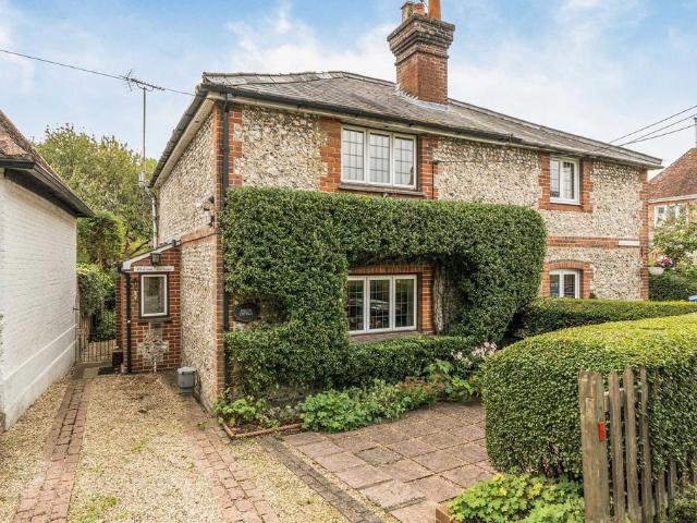 2 bedroom semi detached house for sale