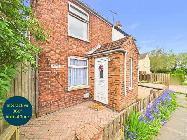 2 bedroom semi detached house for sale
