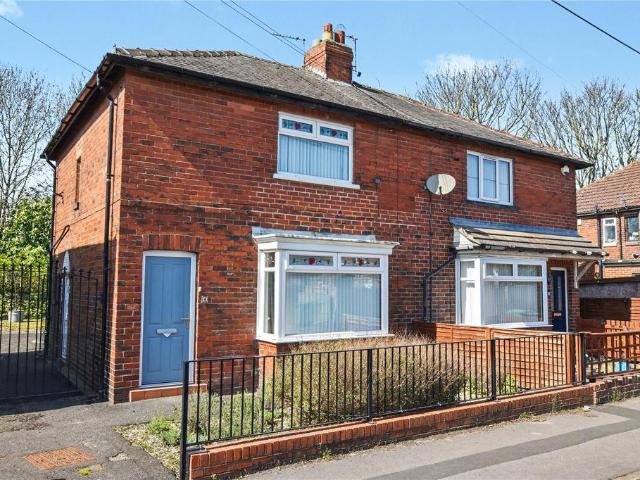 2 bedroom semi detached house for sale