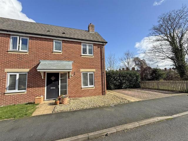 2 bedroom semi detached house for sale