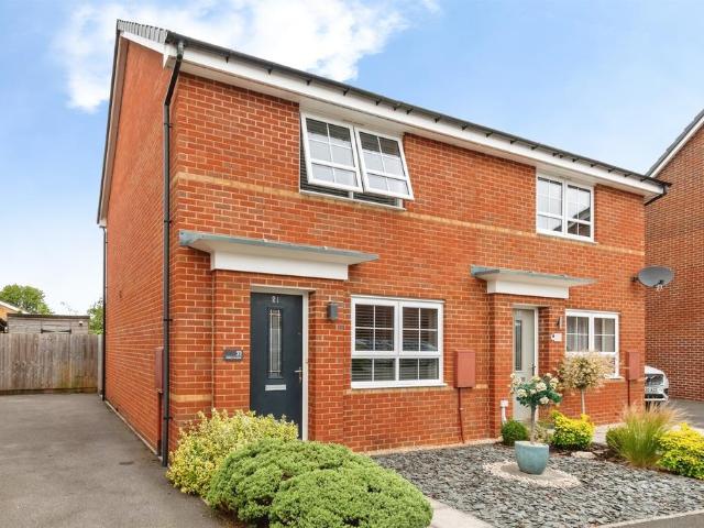 2 bedroom semi detached house for sale