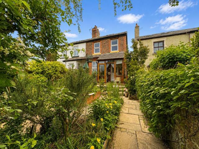 2 bedroom semi detached house for sale