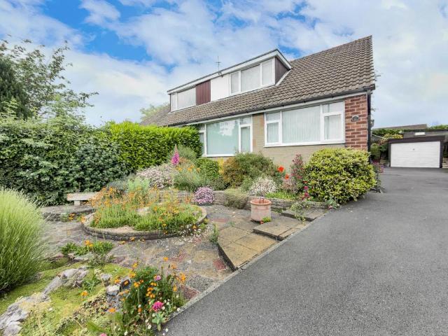 2 bedroom semi detached house for sale