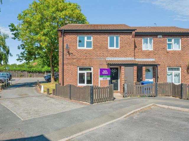 2 bedroom semi detached house for sale