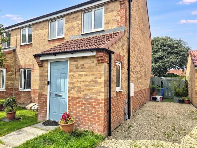 2 bedroom semi detached house for sale