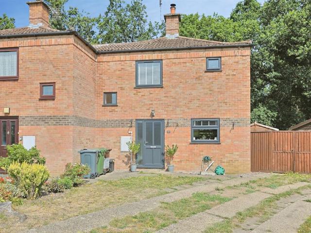 2 bedroom semi detached house for sale
