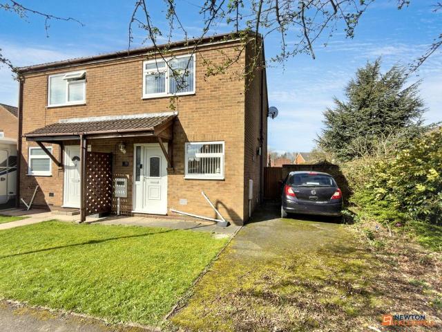 2 bedroom semi detached house for sale