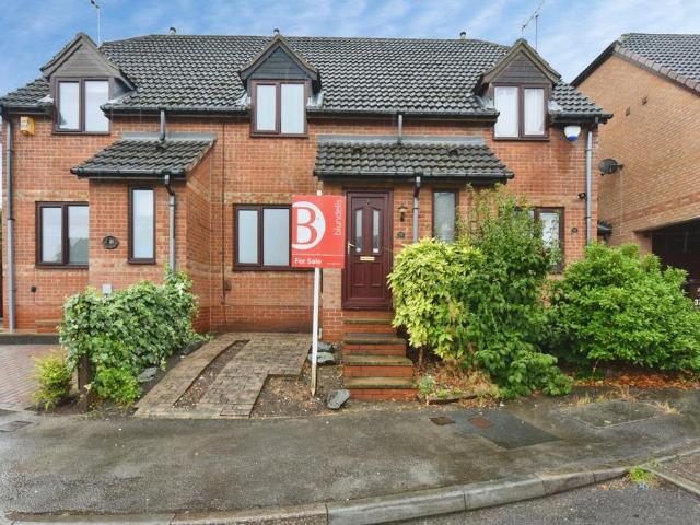 2 bedroom semi detached house for sale