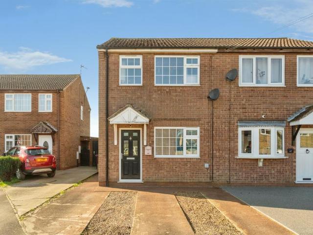 2 bedroom semi detached house for sale