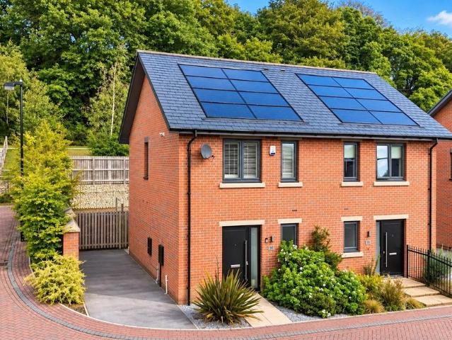 2 bedroom semi detached house for sale