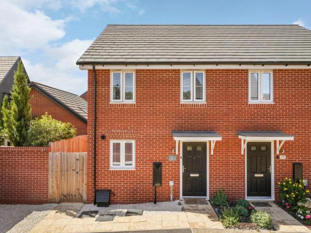 2 bedroom semi detached house for sale