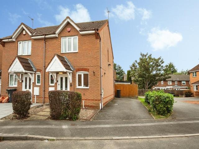 2 bedroom semi detached house for sale
