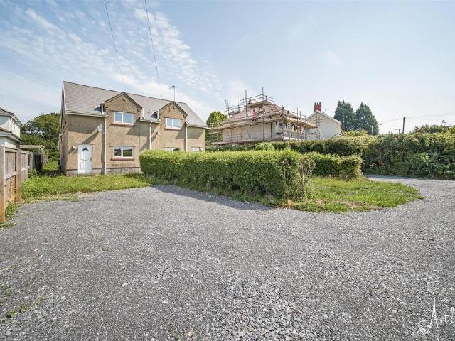 2 bedroom semi detached house for sale