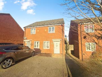 2 bedroom semi detached house for sale