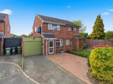 2 bedroom semi detached house for sale