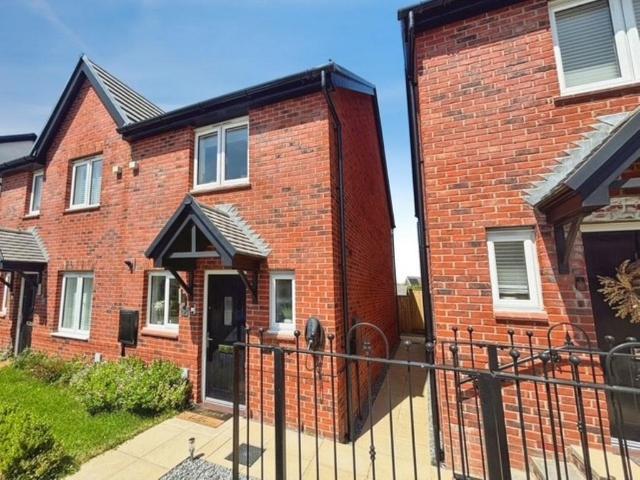 2 bedroom semi detached house for sale