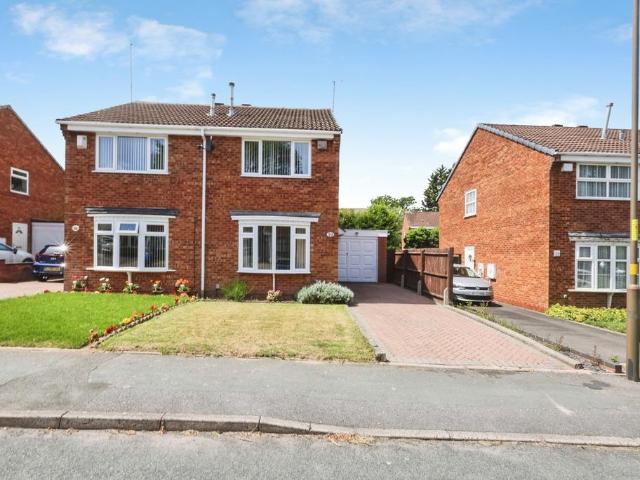 2 bedroom semi detached house for sale