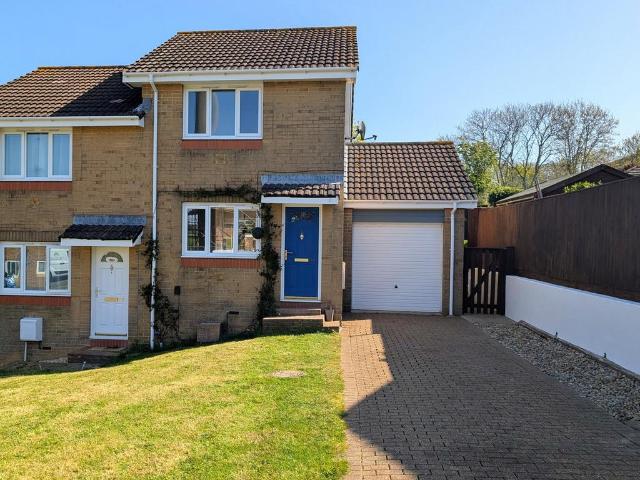 2 bedroom semi detached house for sale