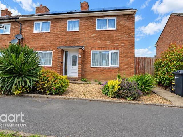 2 bedroom semi detached house for sale