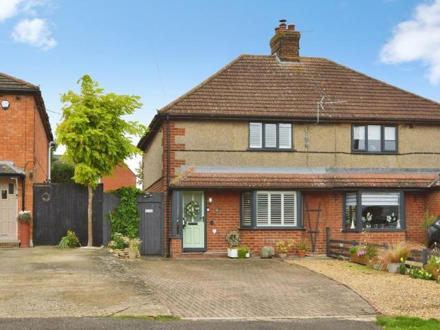 2 bedroom semi detached house for sale