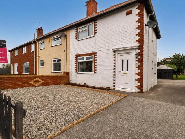 2 bedroom semi detached house for sale