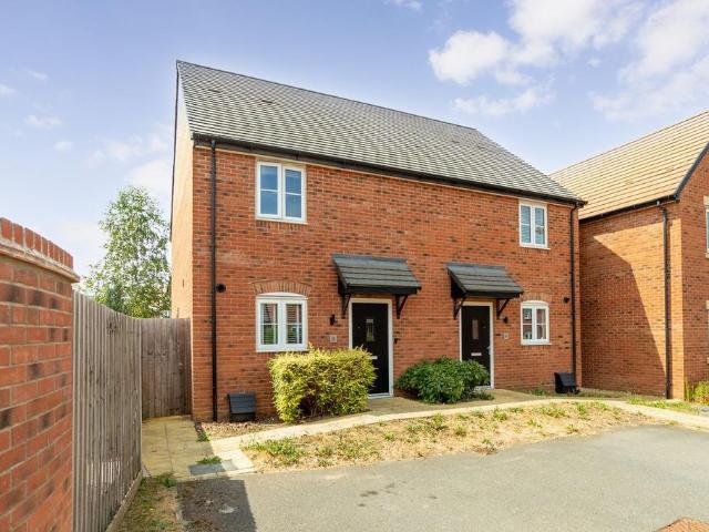 2 bedroom semi detached house for sale