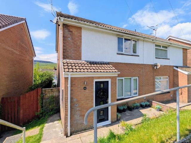 2 bedroom semi detached house for sale