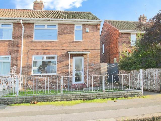 2 bedroom semi detached house for sale