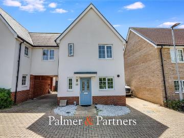 2 bedroom semi detached house for sale