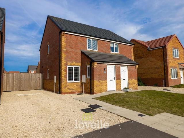2 bedroom semi detached house for sale