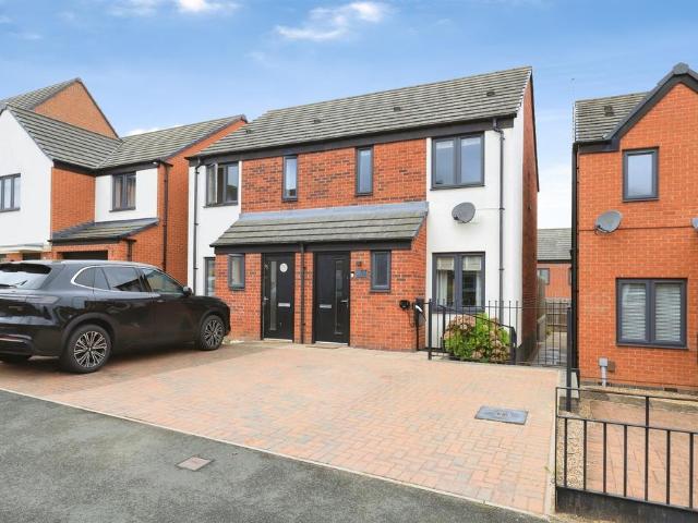 2 bedroom semi detached house for sale