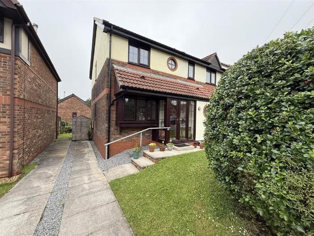2 bedroom semi detached house for sale