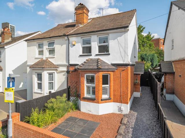 2 bedroom semi detached house for sale
